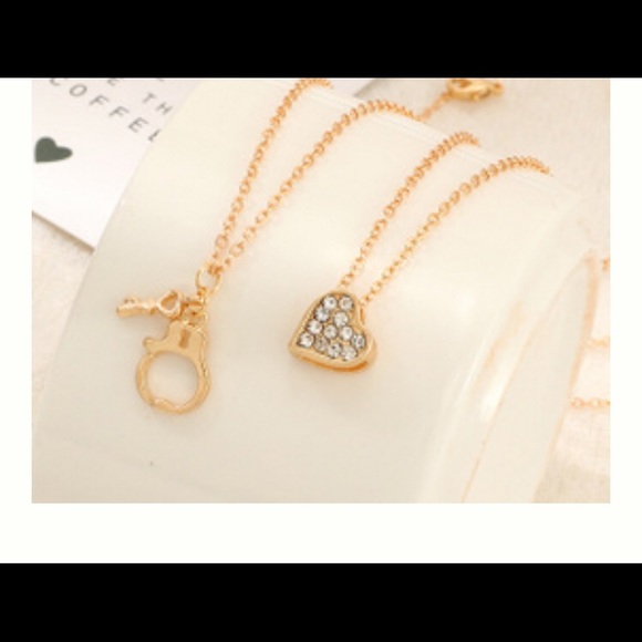 💕3 For $30 Stacy Sparkle Heart Necklace - Picture 2 of 3
